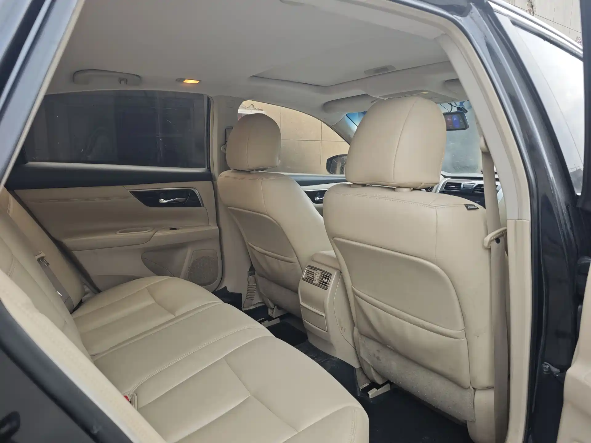 صورة 8 - Nissan Teana