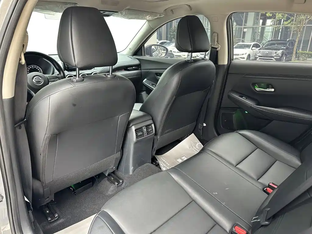 Nissan SYLPHY, миниатюра 10
