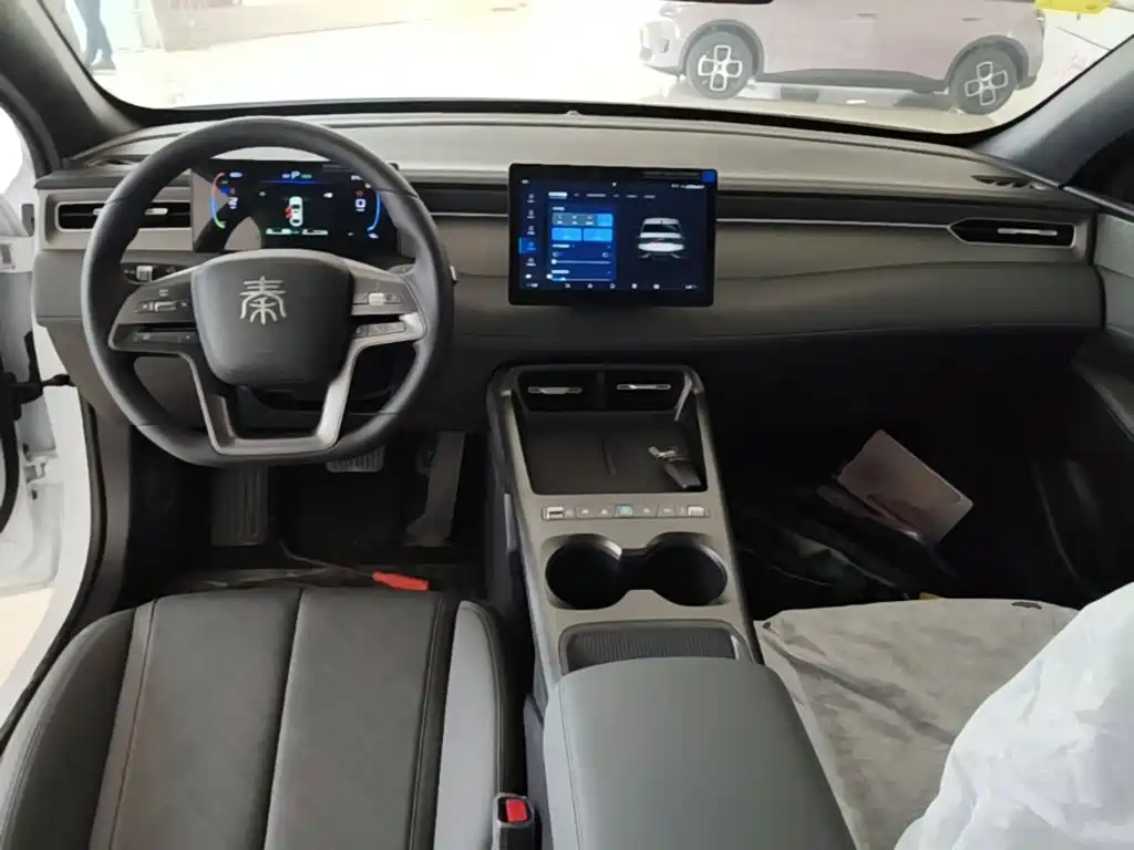 BYD Qin PLUS 2026 2026 DM-i Smart Edition 128KM Progressive