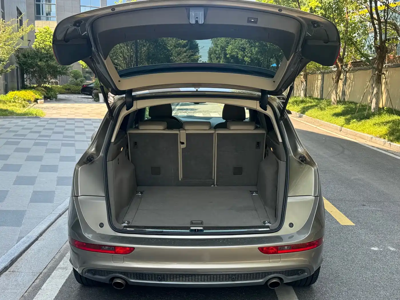 Audi Q5 (Import) 2011 2010 3.2FSI Sport