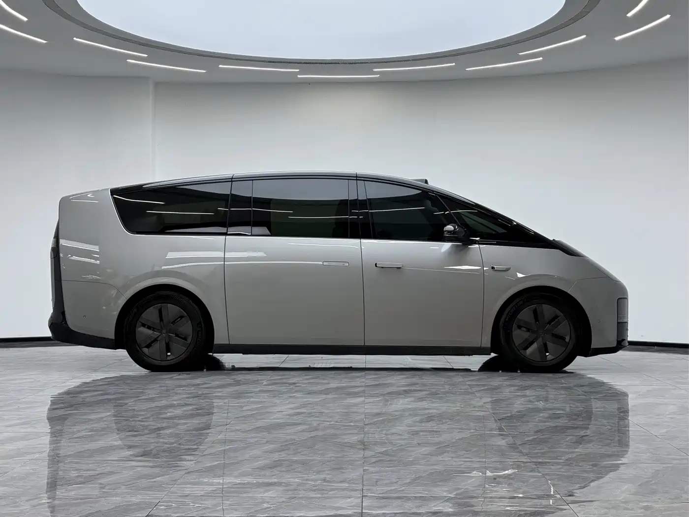 Li Auto MEGA 2024 2024 Ultra