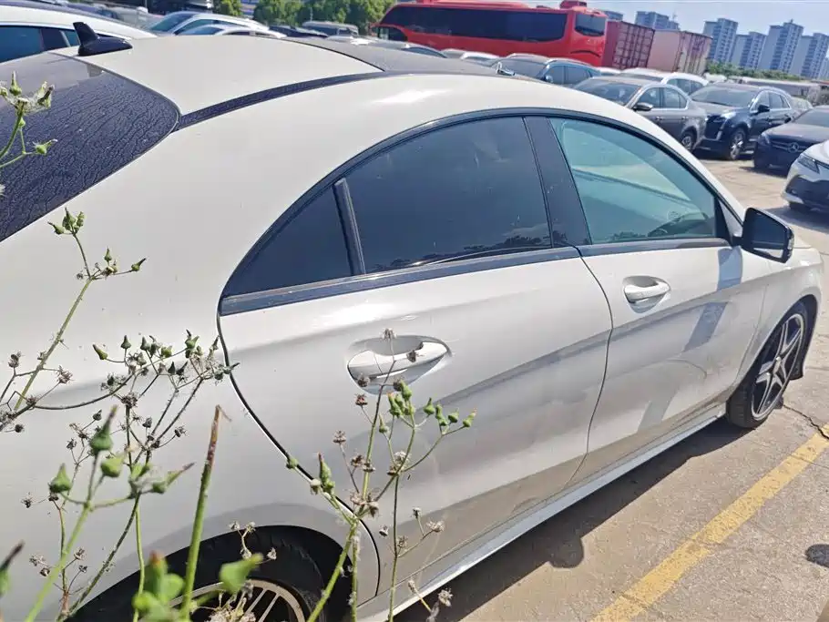 Mercedes-Benz CLA (Import) 2016 CLA 260 4MATIC фото 3