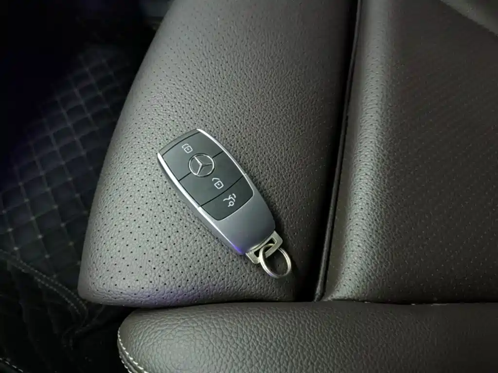 Mercedes-Benz GLC 2022 Facelift GLC 260 L 4MATIC Luxury Model фото 9