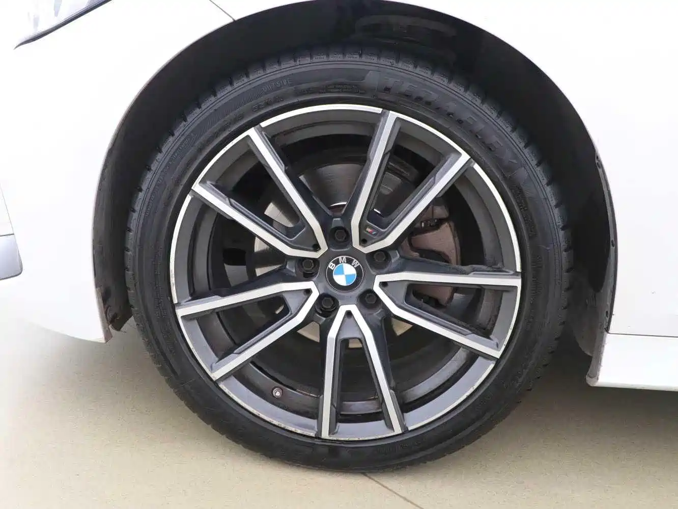 BMW 3 Series 2023 320Li M Sport Package фото 15