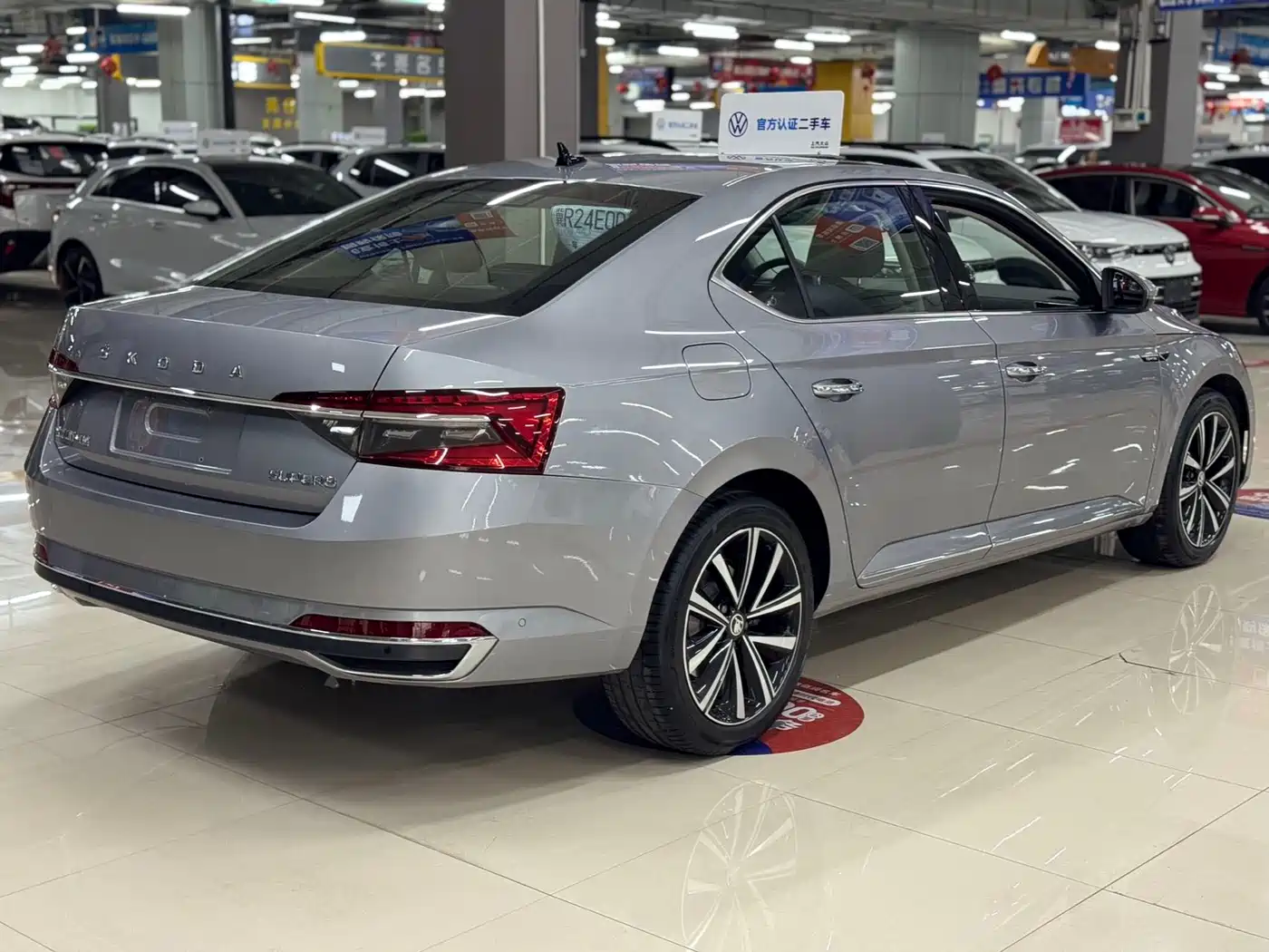 Škoda Superb 2025 Model TSI280 DSG Premium Edition фото 11
