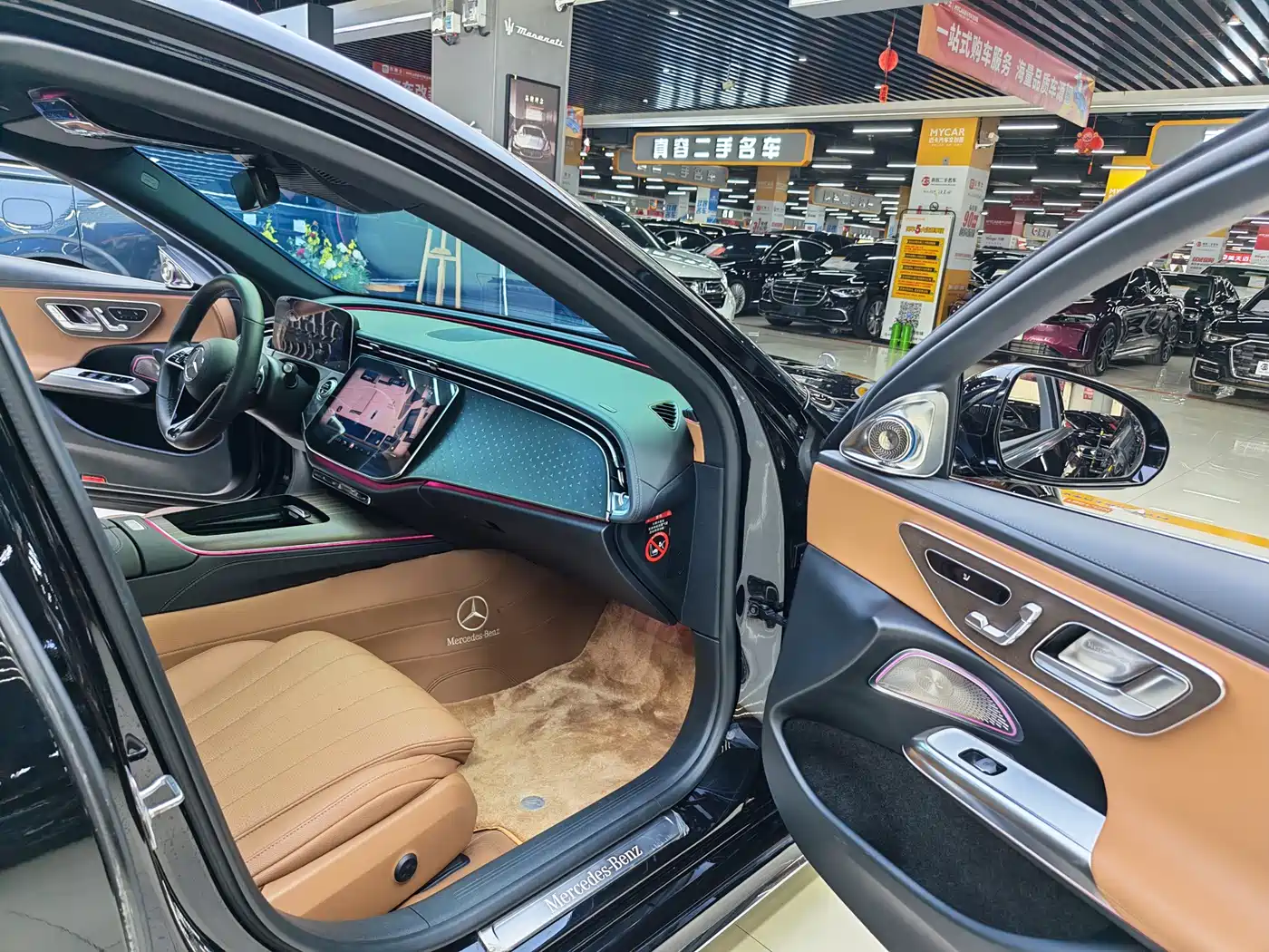 Mercedes-Benz E-Class 2024 E 300 L Fashion фото 15