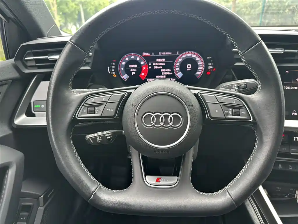 Audi A3 2024 Model Sportback 35 TFSI Fashion Sport фото 9