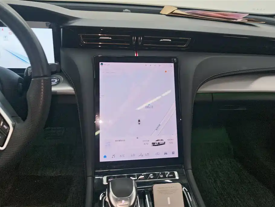 Hongqi H5 2024 2.0T Automatic Smart Connect Flag Smooth Edition фото 13