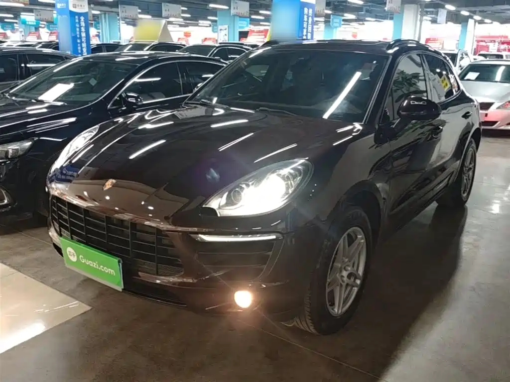 Porsche Macan 2017 Macan 2.0T фото 2