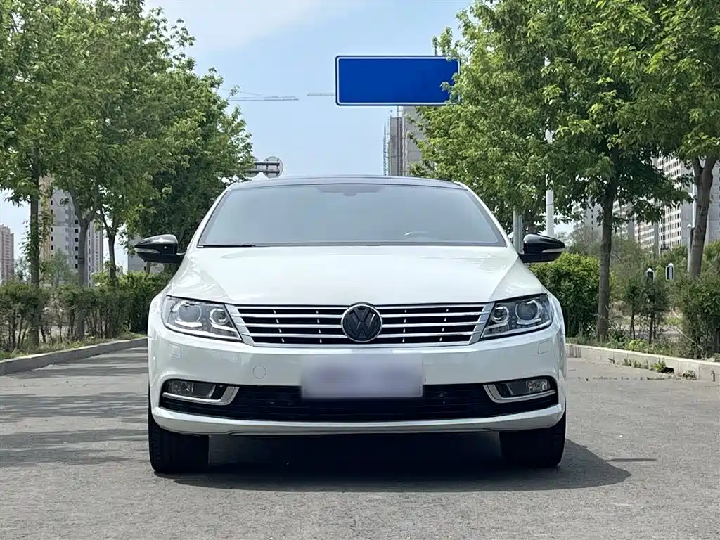 Volkswagen FAW-Volkswagen CC 2015 2.0TSI Luxury фото 3