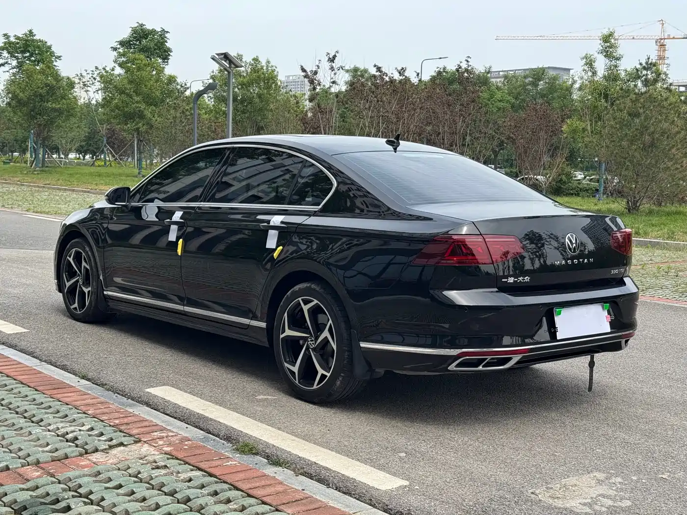 Volkswagen Magotan 2023 2 Million Units Anniversary Edition 330TSI DSG Leading Type фото 16