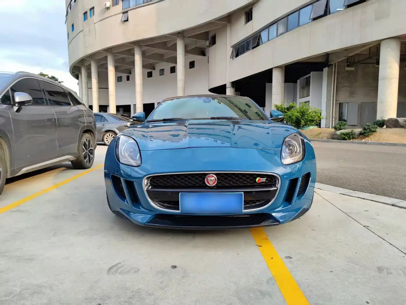 Photo 4 - Jaguar F-TYPE