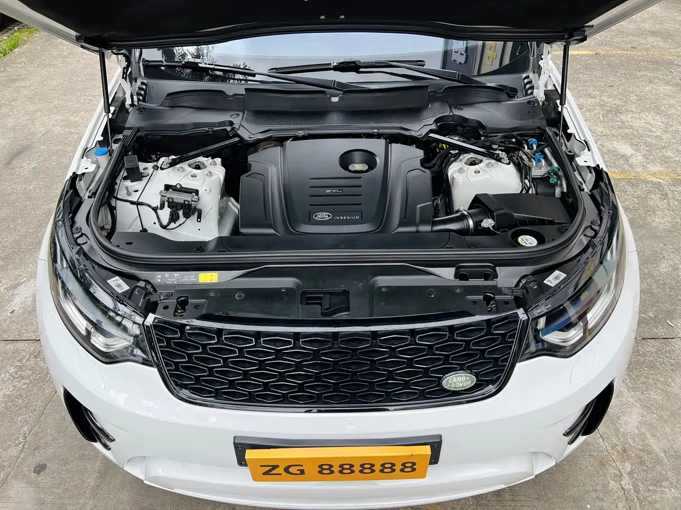 Land Rover Discovery 2018 2.0T SE фото 8