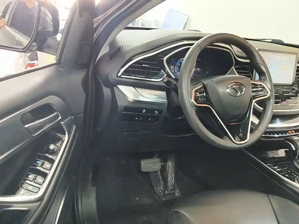 Soueast DX7 2019 2018 Prime 1.5T Auto Smart Connect Star Edition China V