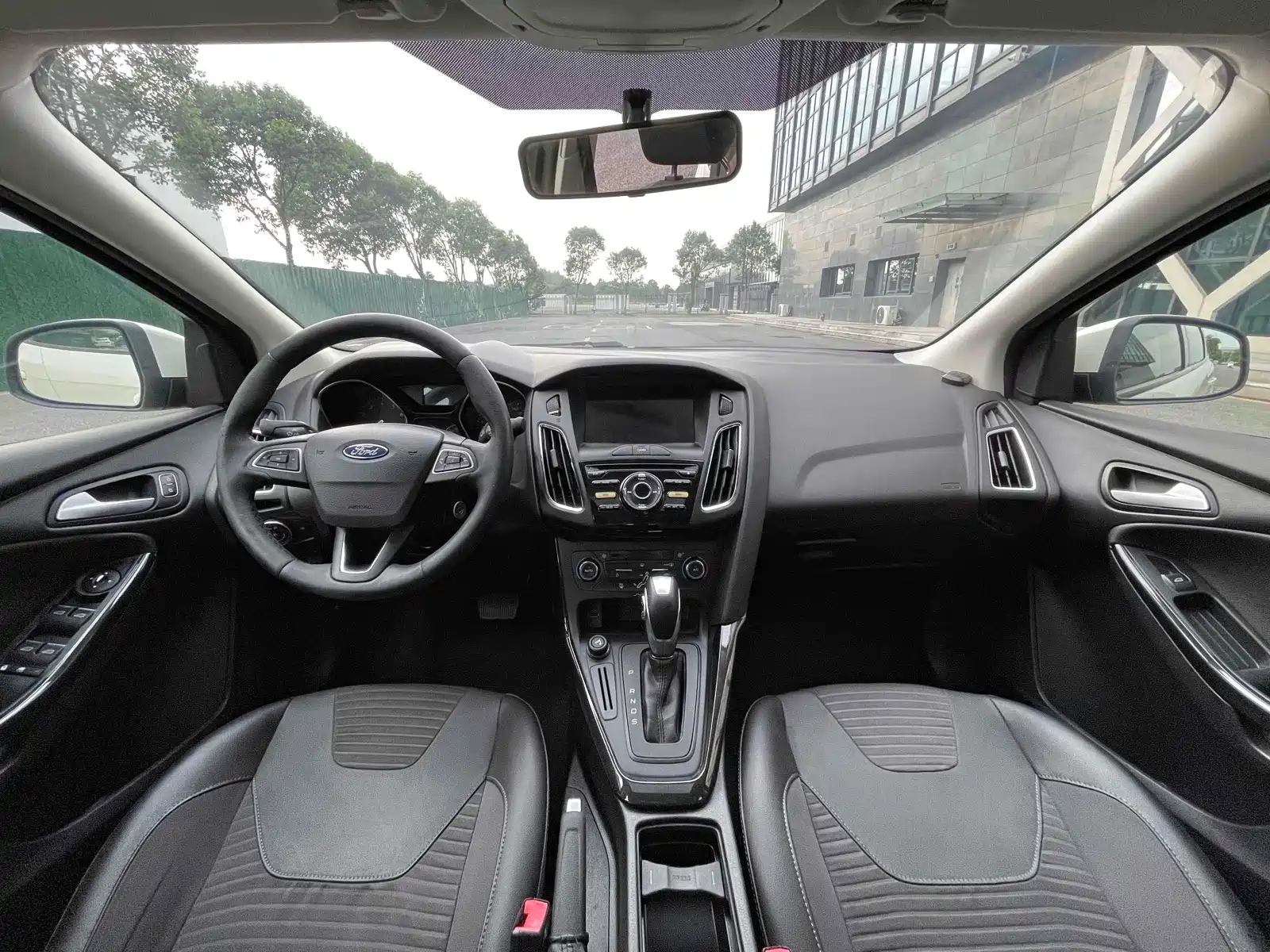 Фото 8 - Ford Focus