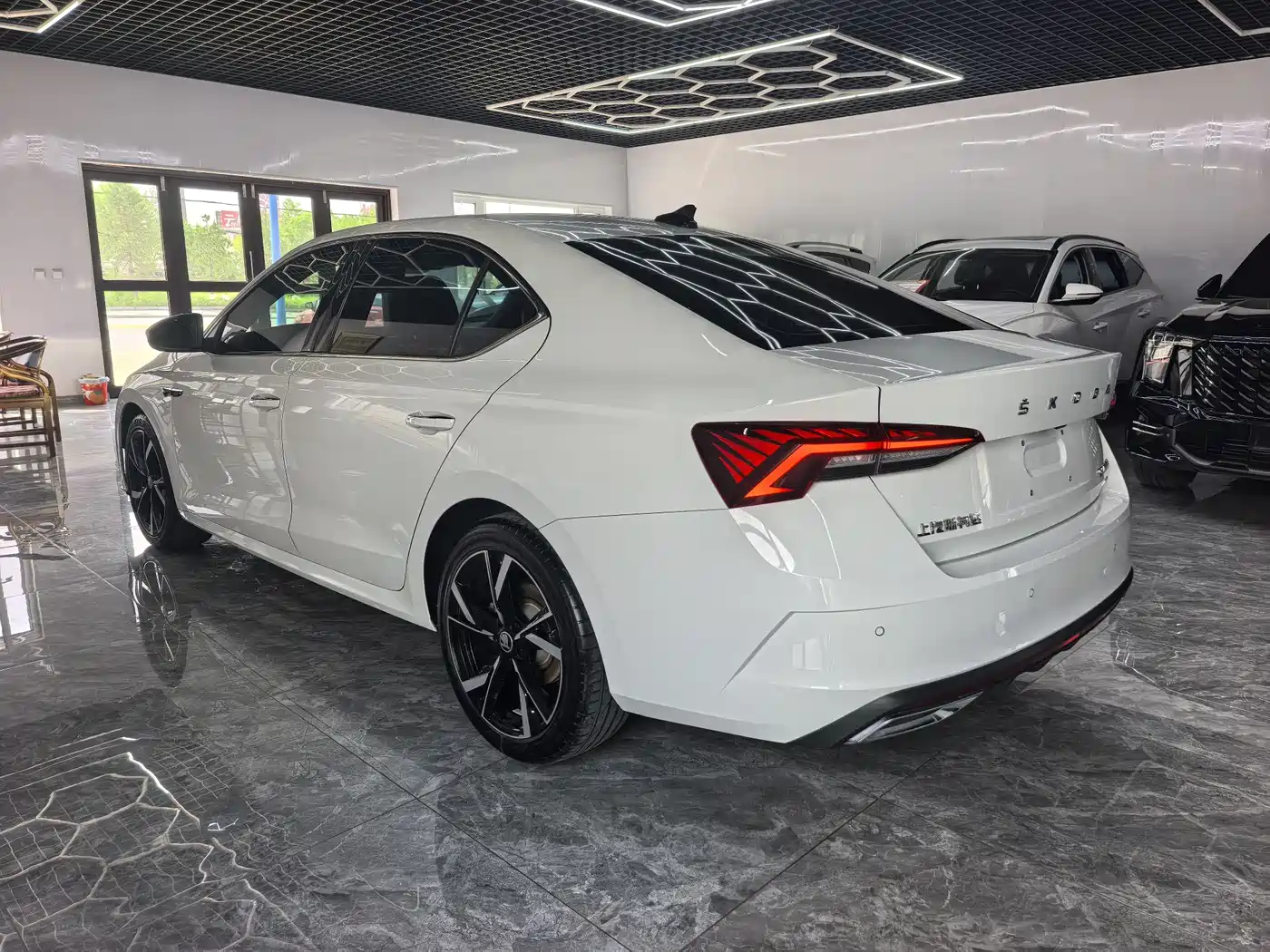 Škoda Octavia 2023 Facelift PRO TSI280 Premium Edition фото 4