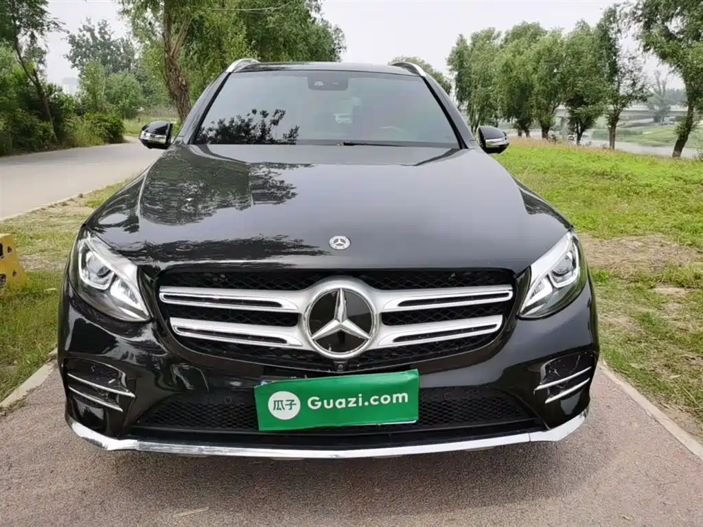 Mercedes-Benz GLC 2018 GLC 260 4MATIC Luxury фото 3