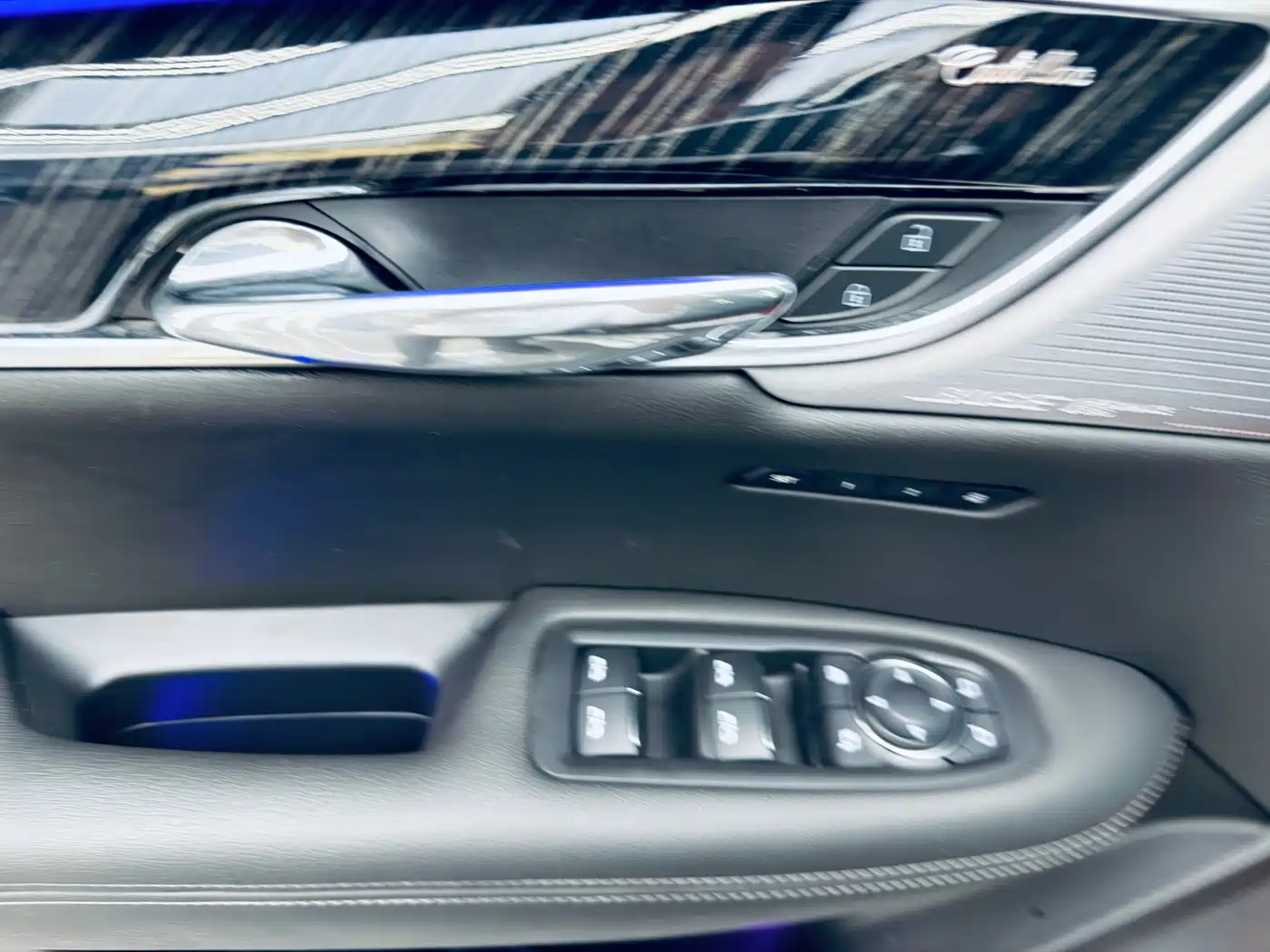 Cadillac XT6 2023 2022 2.0T 6-Seater 4WD Luxury Edition