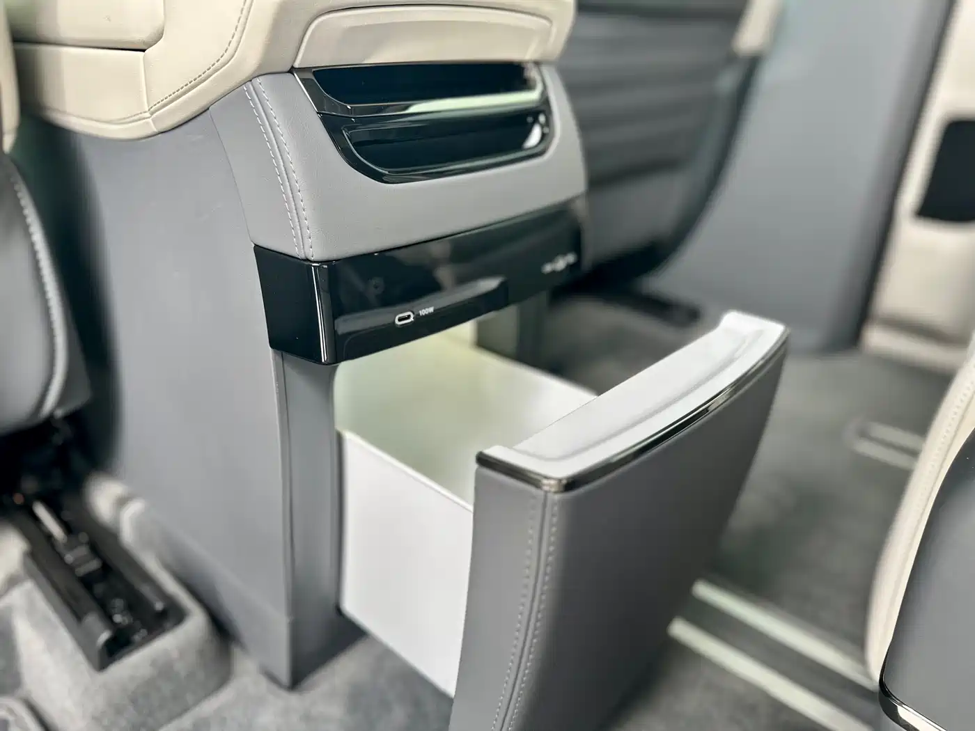 ZEEKR EXTREME KRYPTON 009