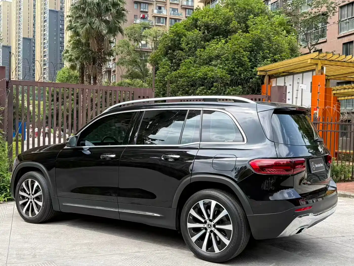 Mercedes-Benz GLB 2025 Model GLB 220 Fashion Style фото 46