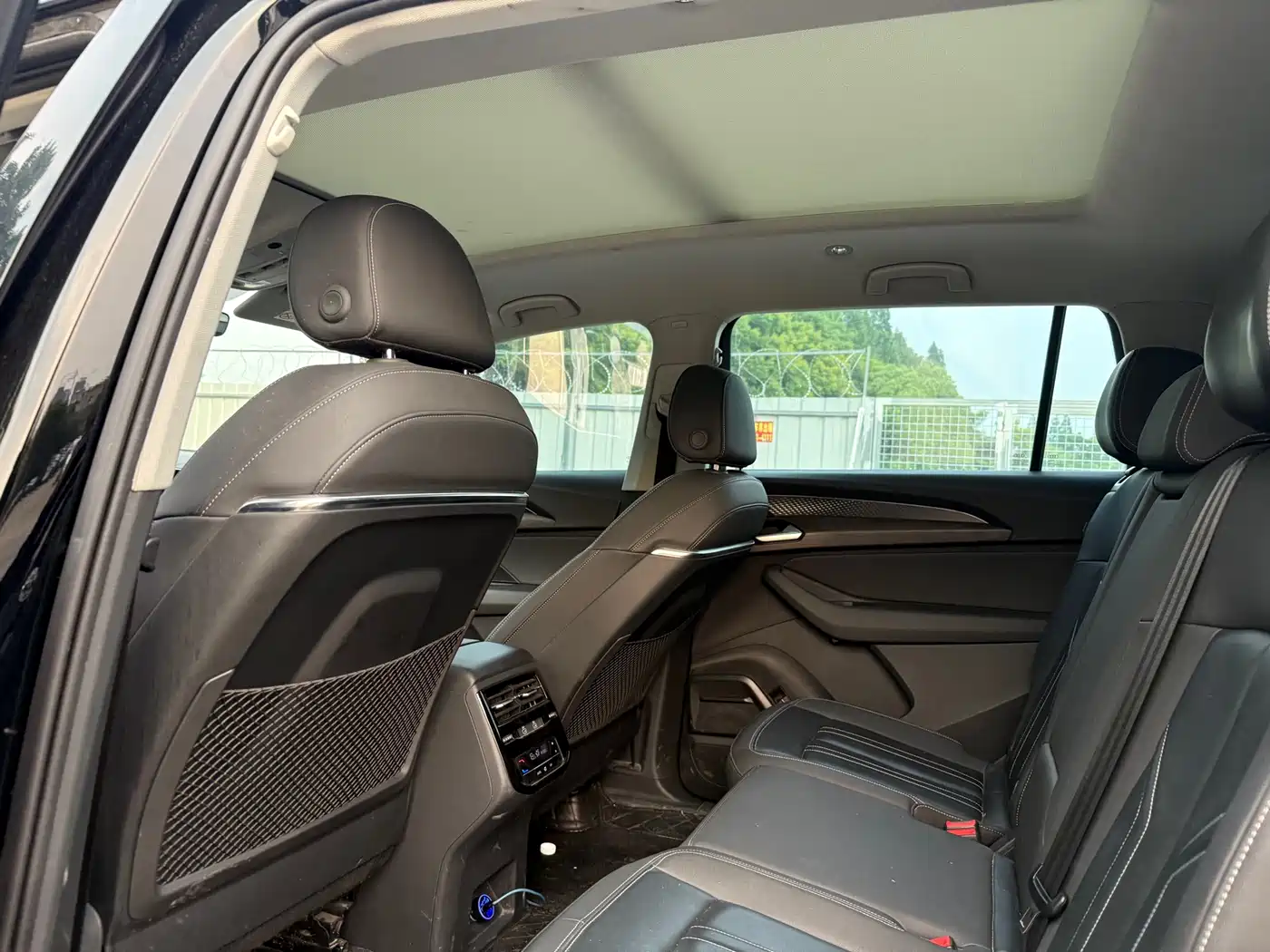 Audi Q6 2023 40 TFSI quattro Cloud View Light Yulin Package фото 13