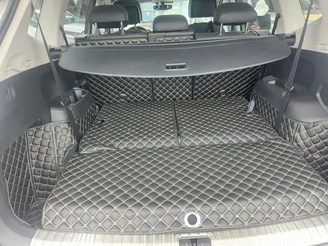 Volkswagen Tiguan L 2019 380TSI Automatic 4WD R-Line Flagship 7-Seater China VI фото 17