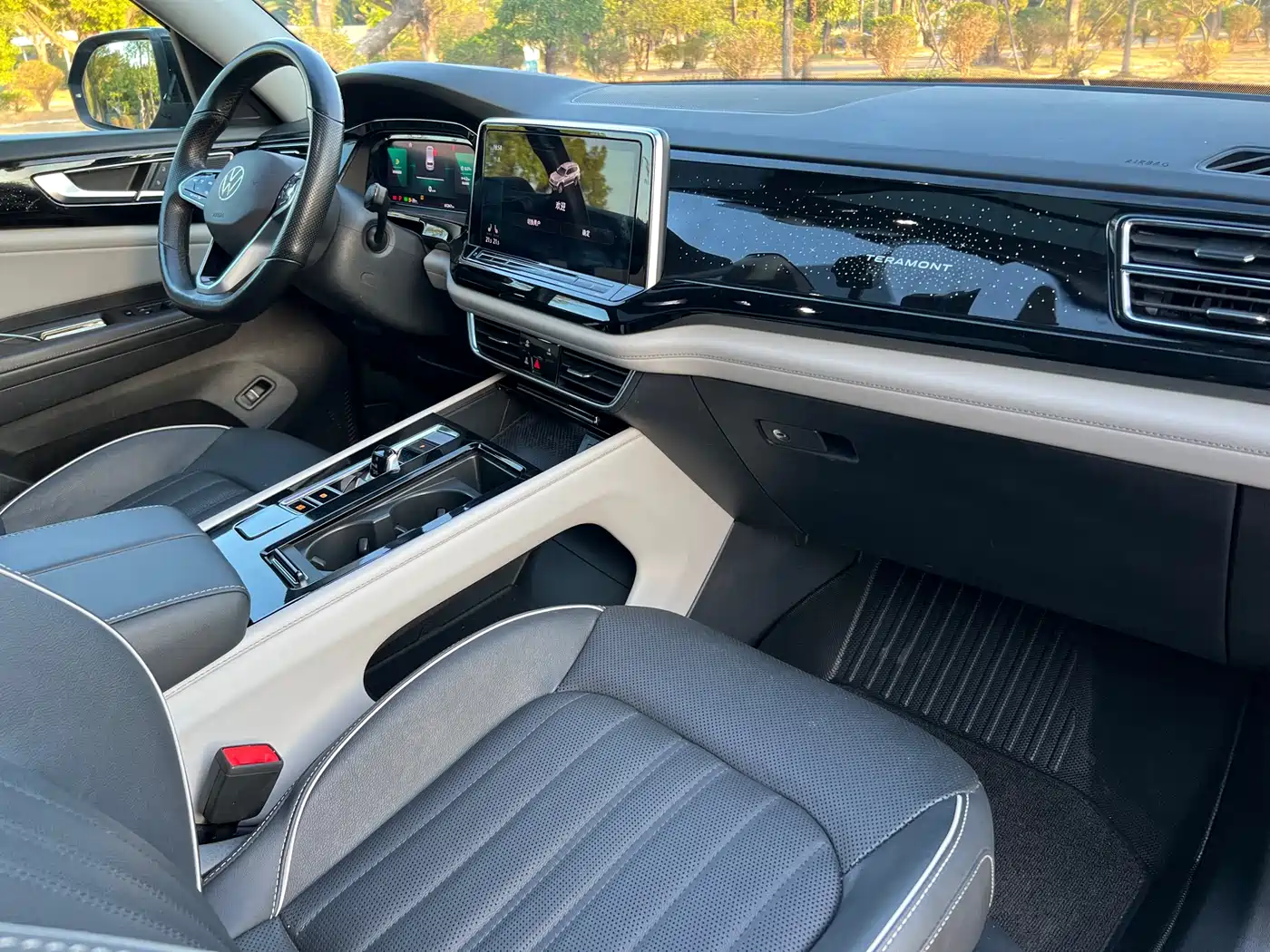 Volkswagen Teramont 2022 330TSI 2WD Premium Luxury фото 27
