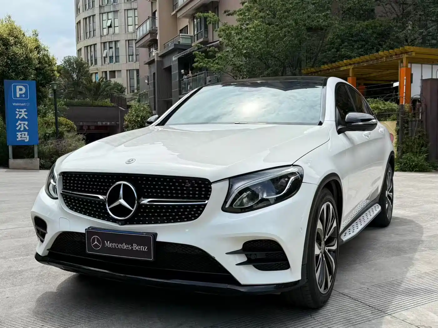 Mercedes-Benz GLC Coupe 2018 GLC 260 4MATIC Coupe SUV фото 34