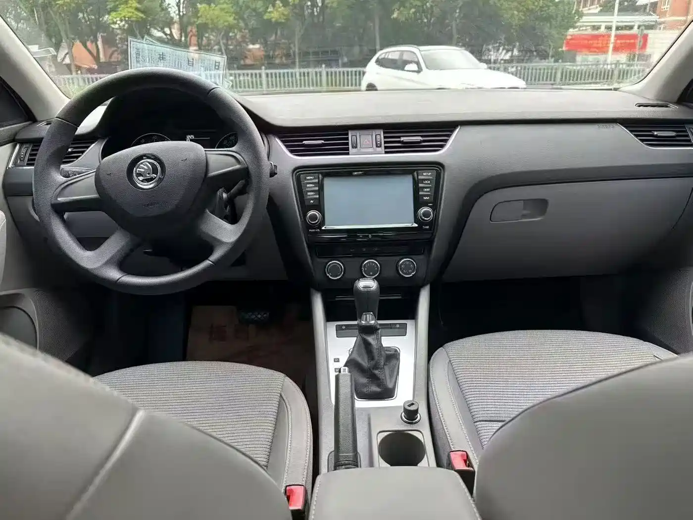 Фото 8 - Škoda Octavia