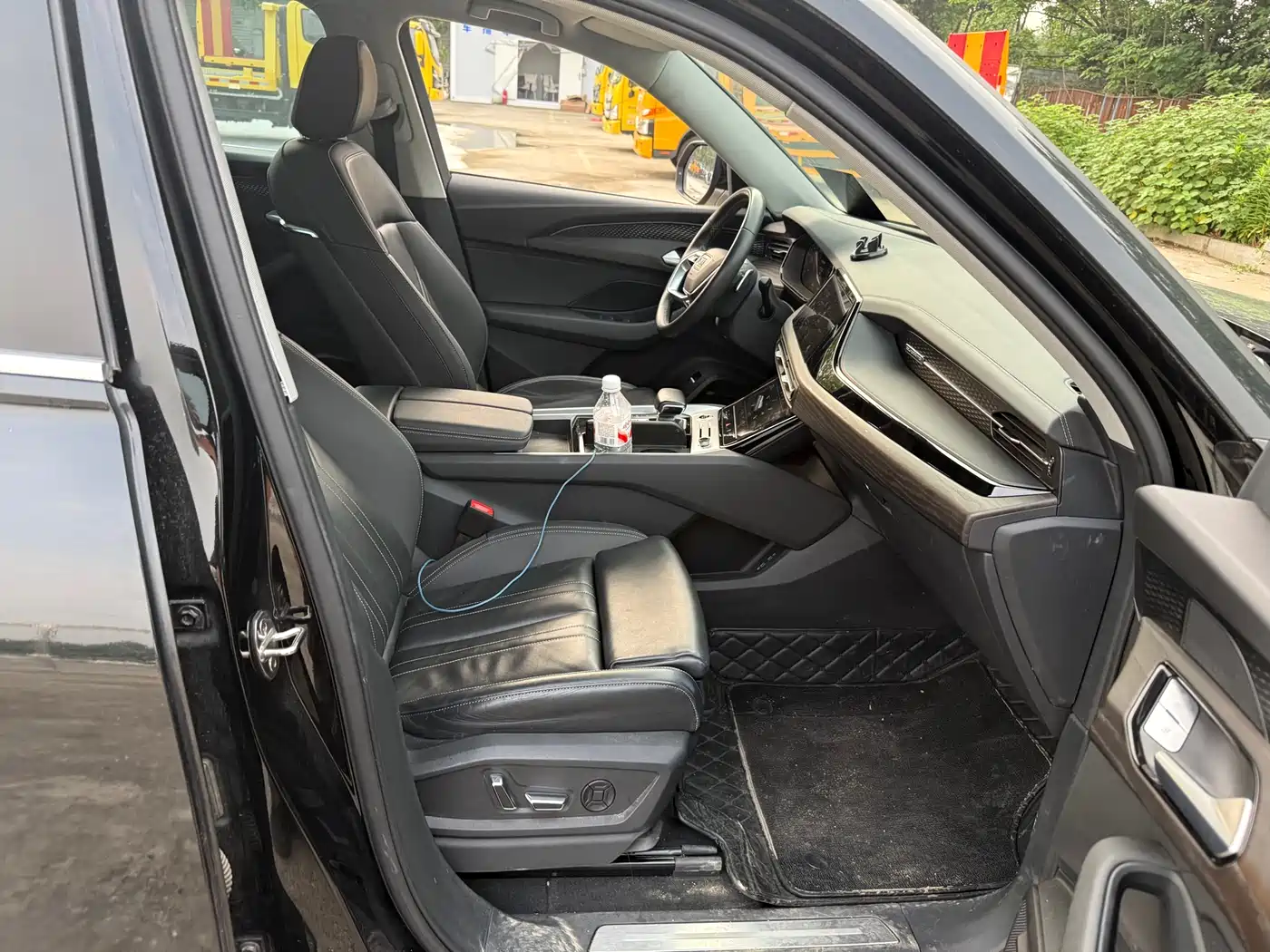 Audi Q6 2023 40 TFSI quattro Cloud View Light Yulin Package фото 10