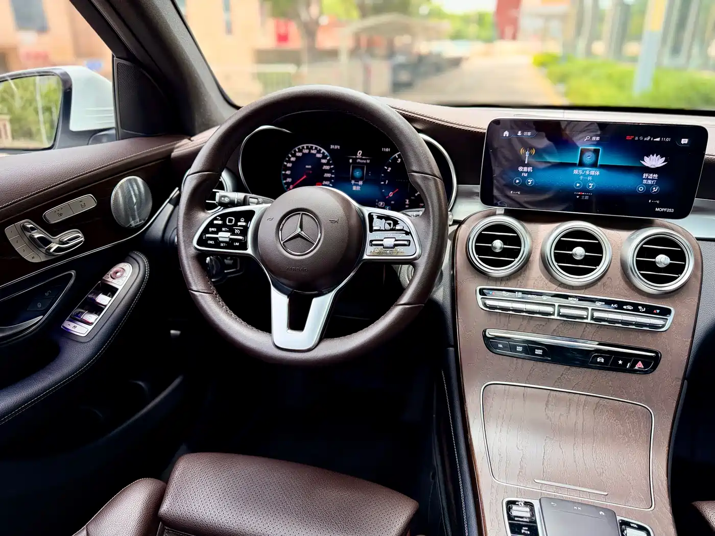 Mercedes-Benz GLC 2021 GLC 260 L 4MATIC Luxury фото 10