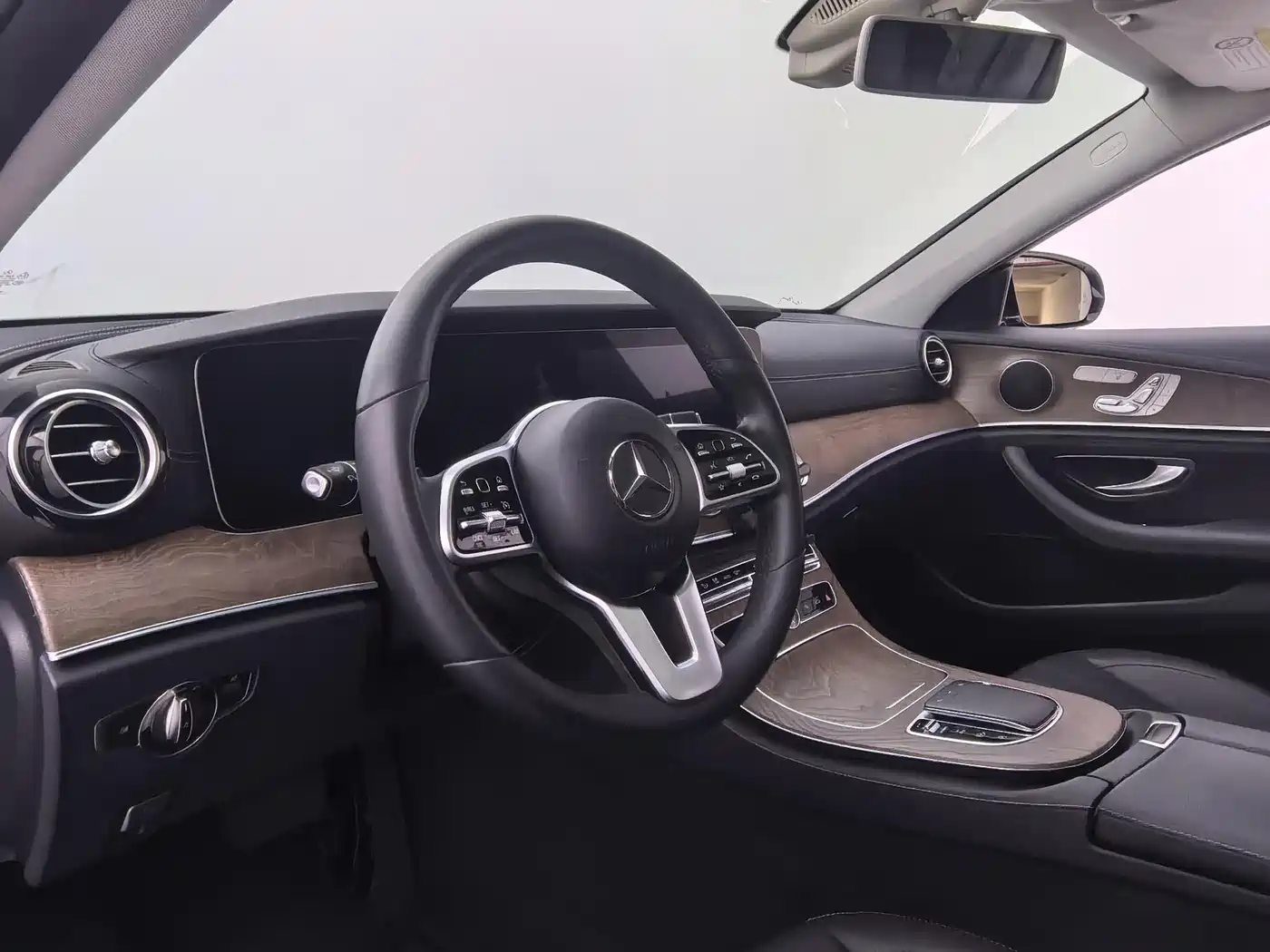 Mercedes-Benz E-Class 2019 Facelift E 300 L Fashion фото 17