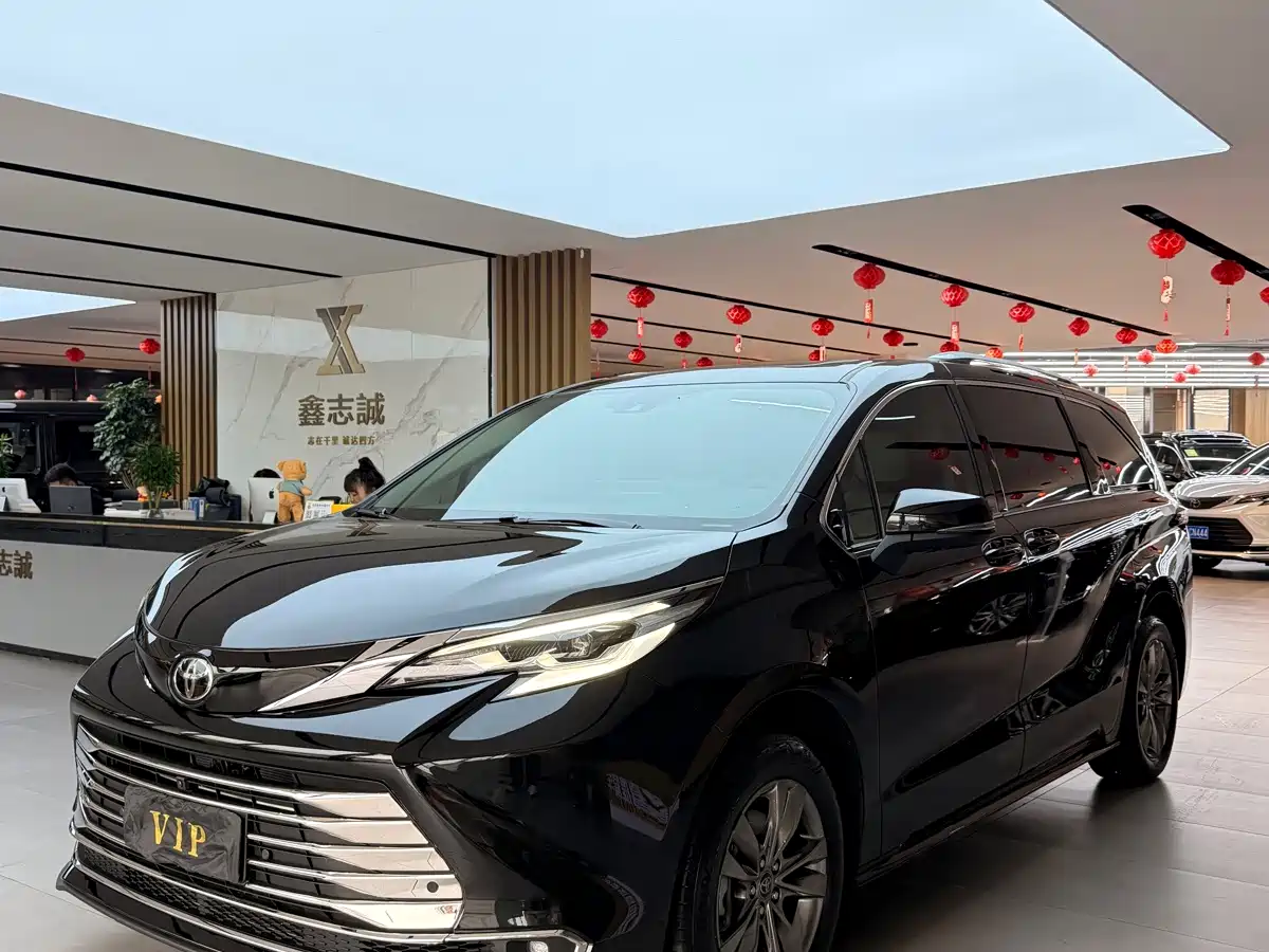 Toyota Sienna 2026