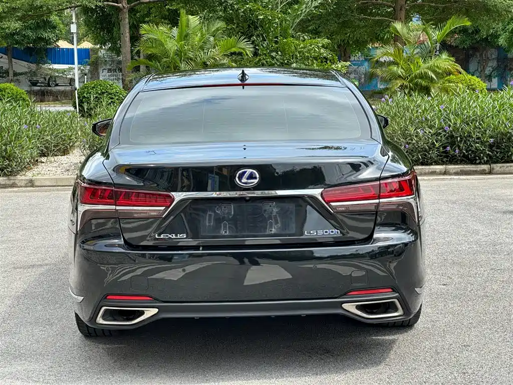 Lexus LS 2018 500h Executive Edition China V фото 5