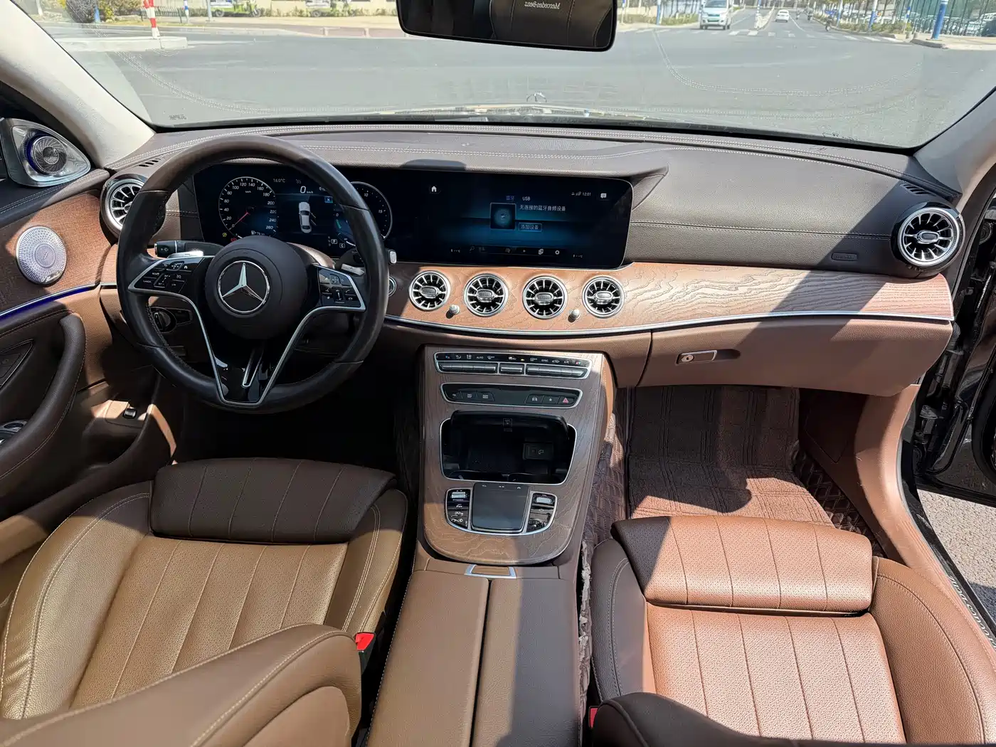 MERCEDES-BENZ E CLASS