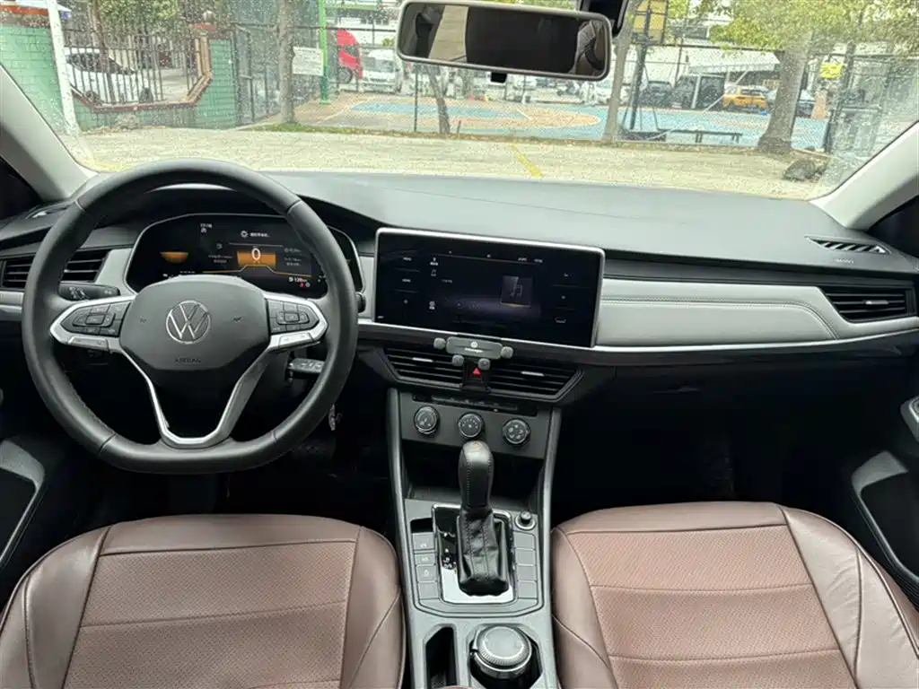 Volkswagen Bora 2023 200TSI DSG Comfort Edition фото 6