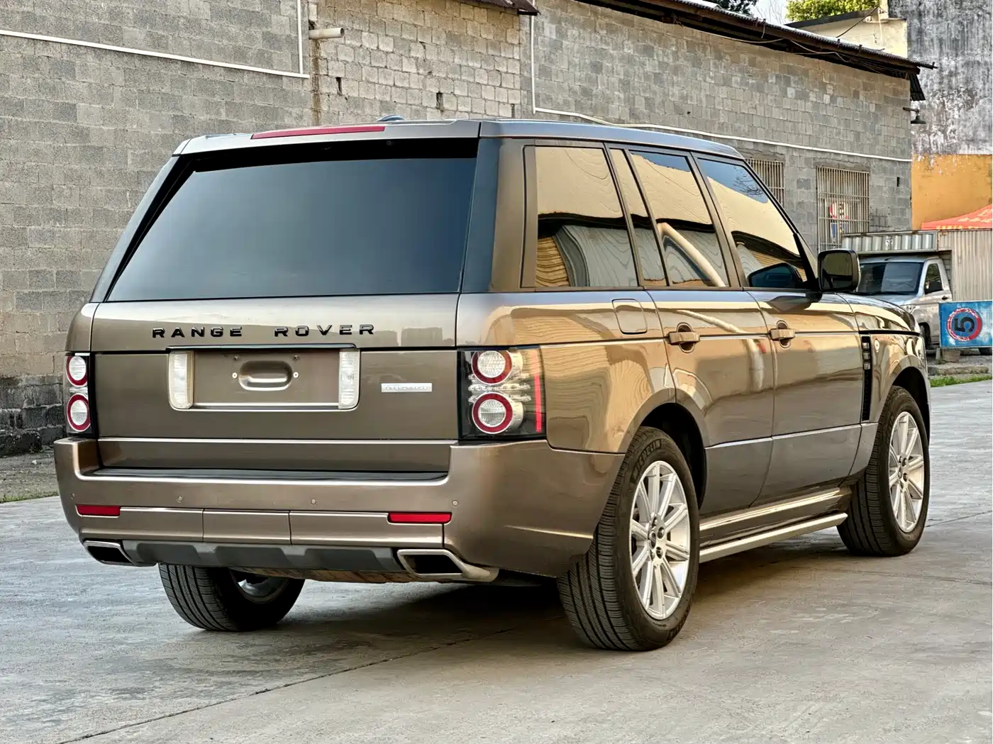 Land Rover Range Rover 2012 5.0 SC V8 Ultimate Genesis Edition фото 6