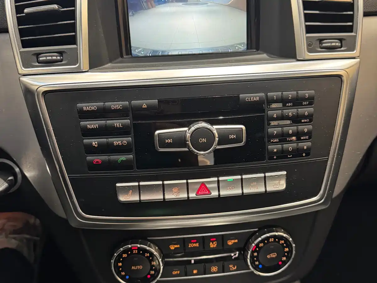 Mercedes-Benz M-Class 2014 ML 320 4MATIC фото 8