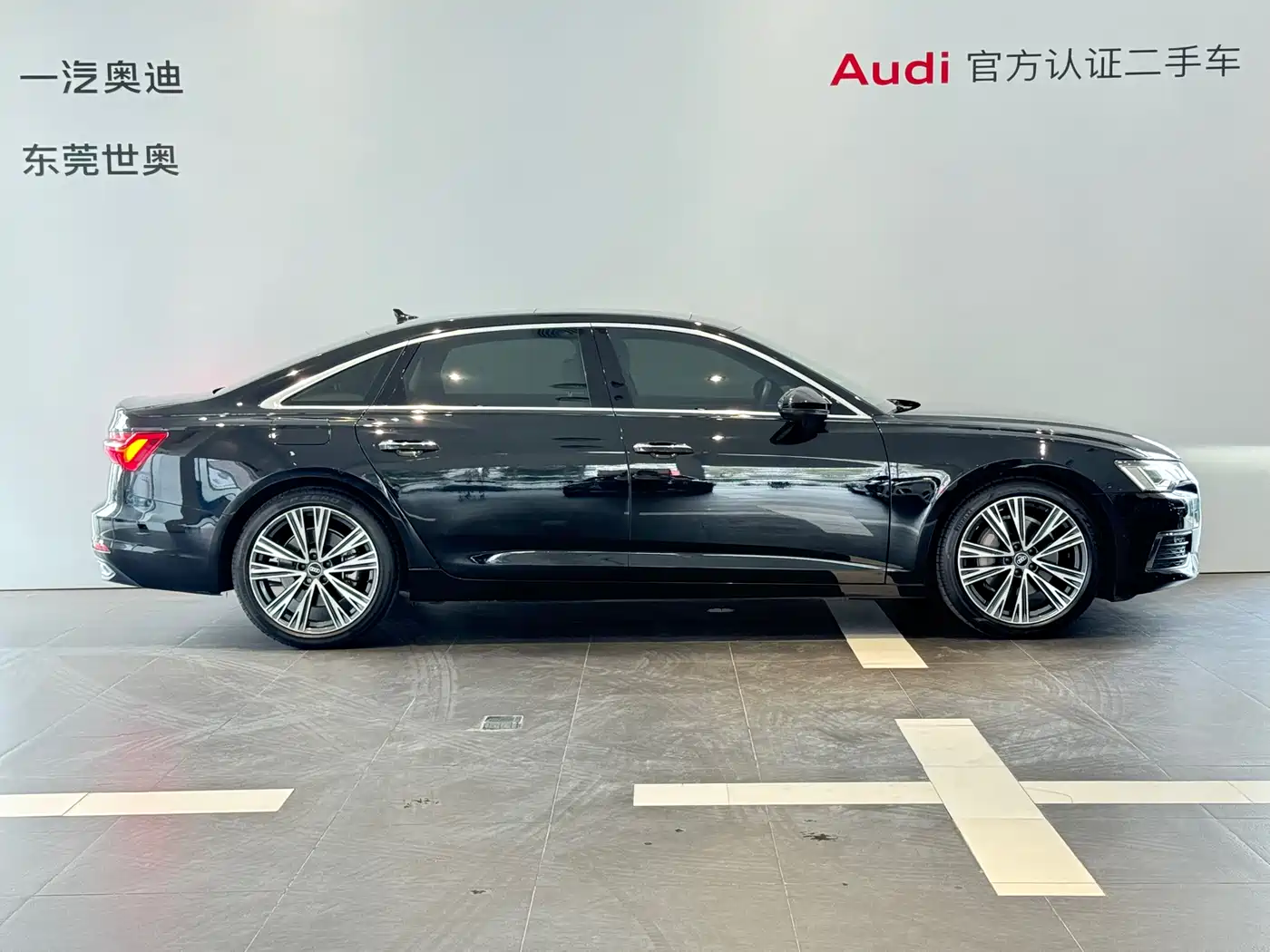 Audi A6L 2022 45 TFSI Premium Elegance фото 3