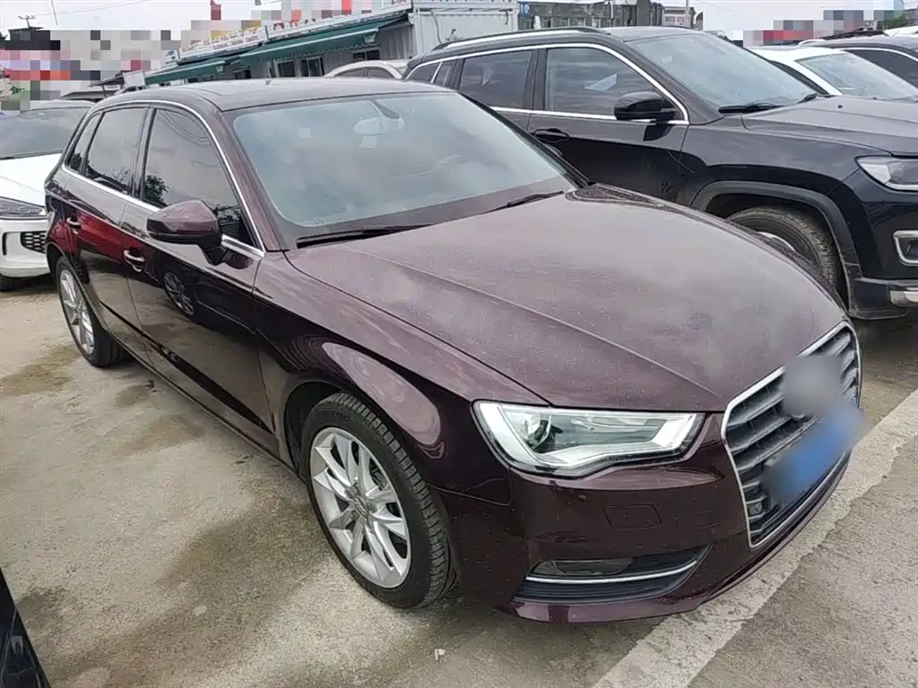 Audi A3 2014 Sportback 35 TFSI Automatic Comfort фото 4