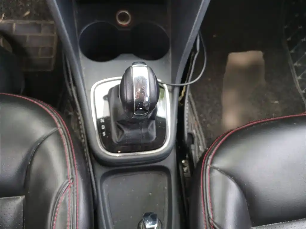 Volkswagen Polo 2016 1.6L Automatic Comfort фото 7