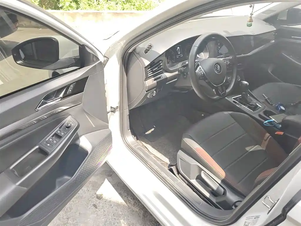 Volkswagen Bora 2021 1.5L Automatic Comfort Smart Edition фото 16