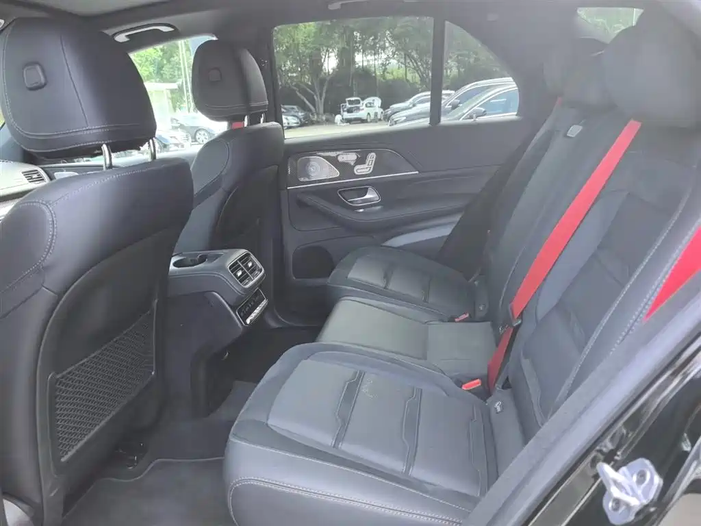 Mercedes-Benz GLE AMG 2025 AMG GLE 53 4MATIC+ фото 13