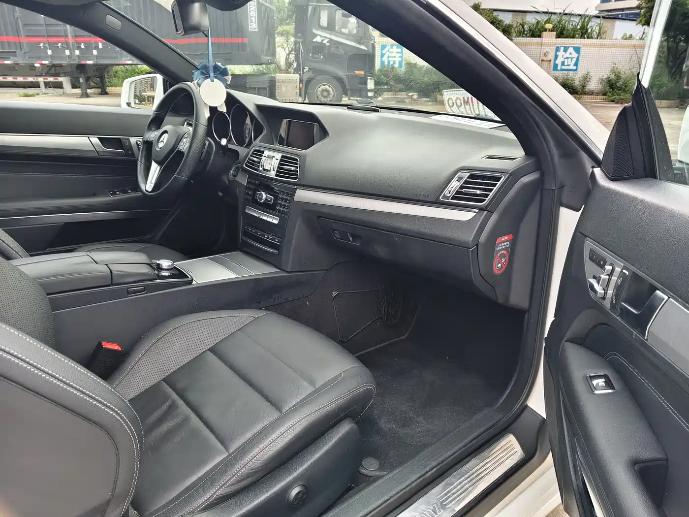 Mercedes-Benz E-Class (Import) 2014 E 200 Coupe фото 9