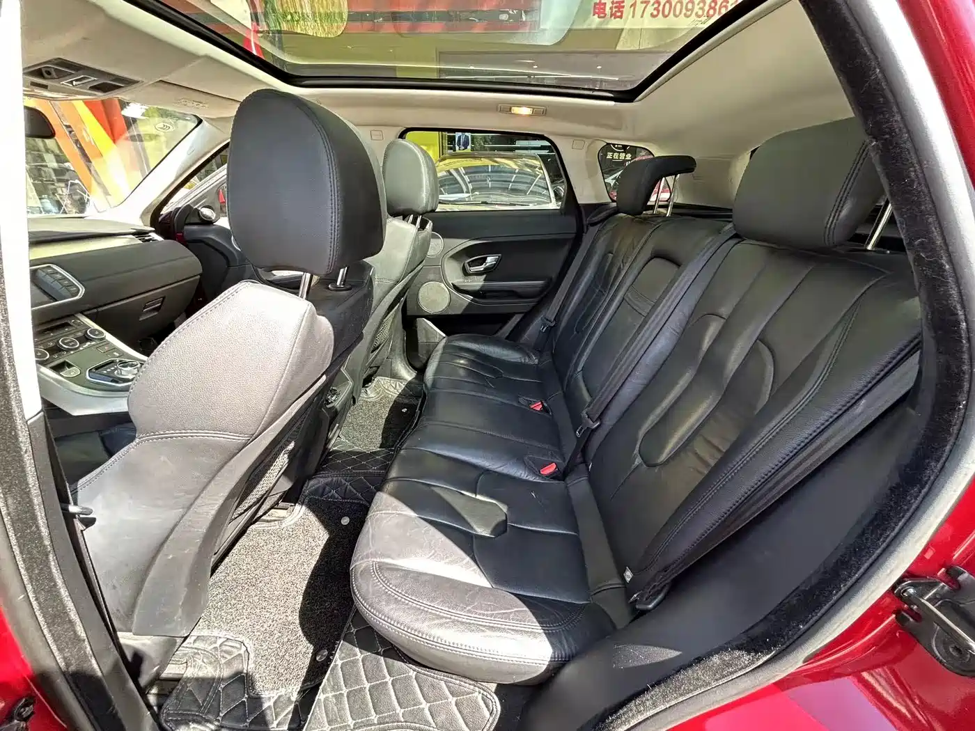Land Rover Range Rover Evoque (Import) 2013 2.0T 5-door Premium Edition фото 8