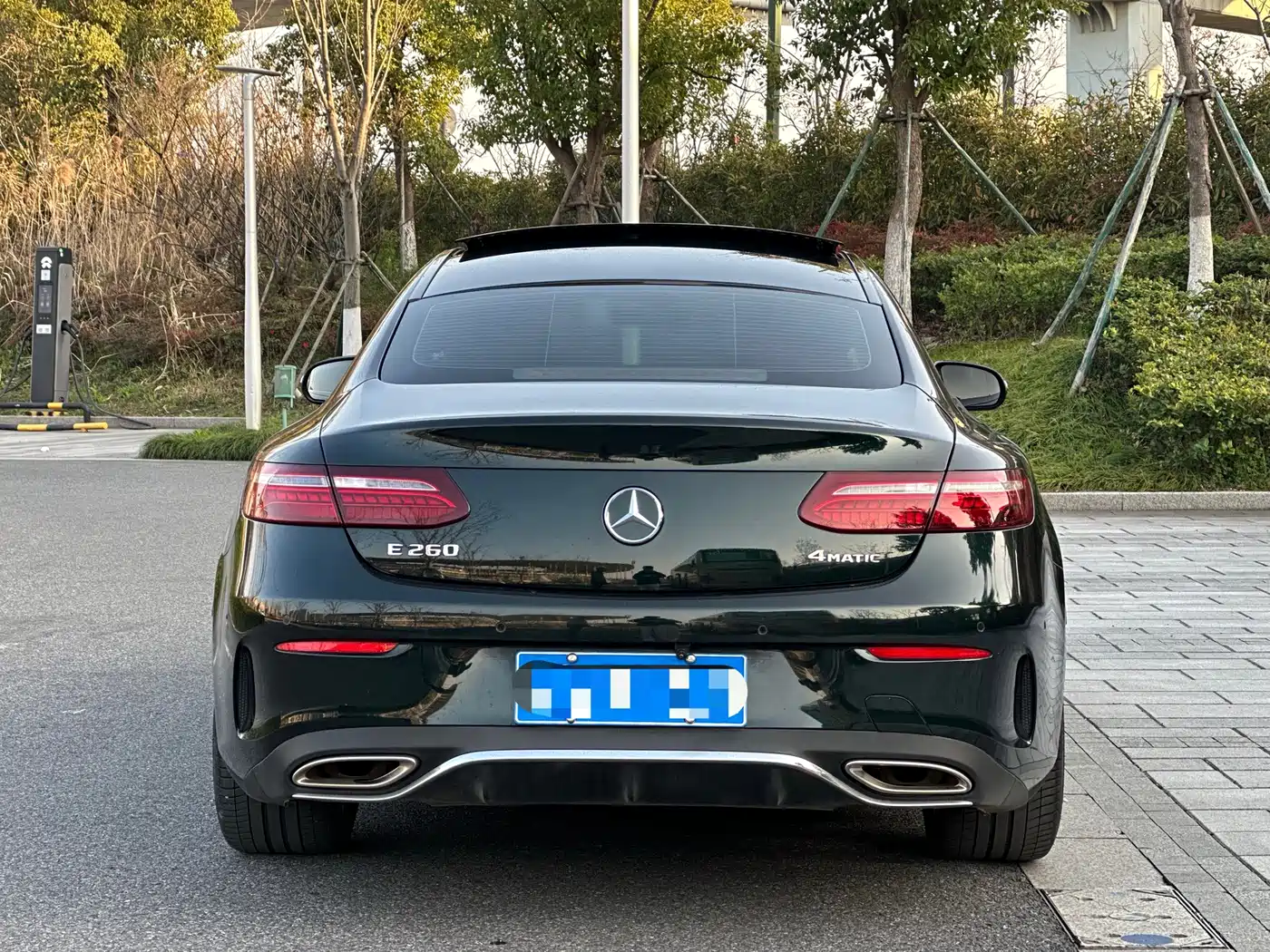 MERCEDES-BENZ E CLASS