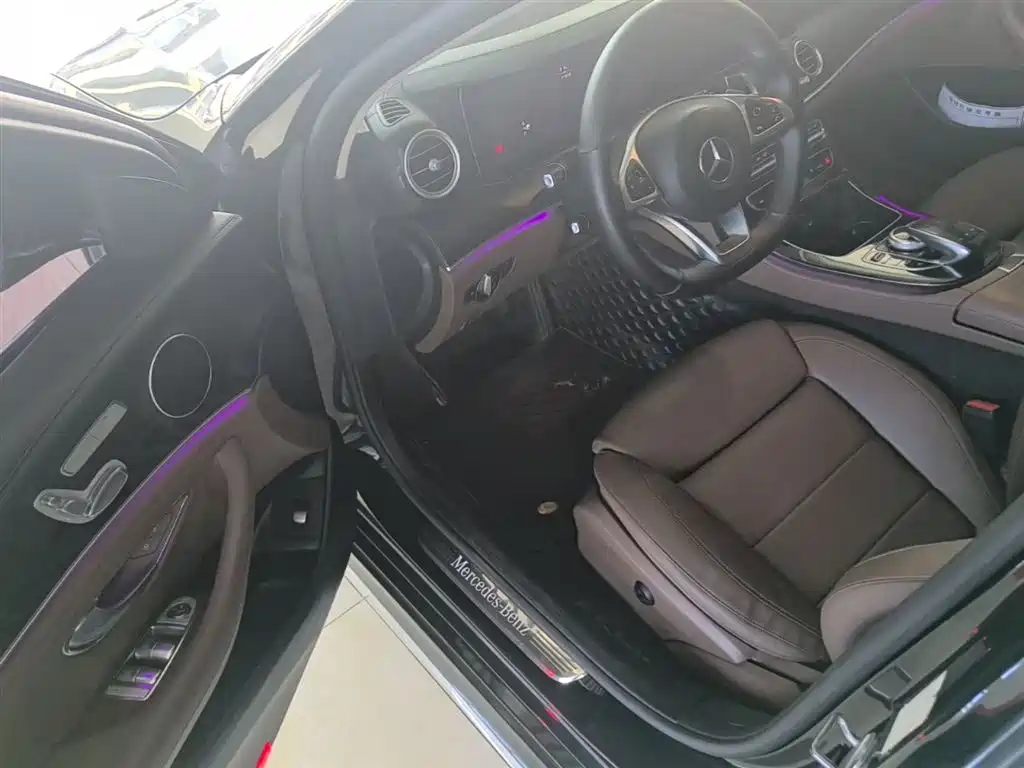 Mercedes-Benz E-Class 2016 E 200 L Sport Type фото 16