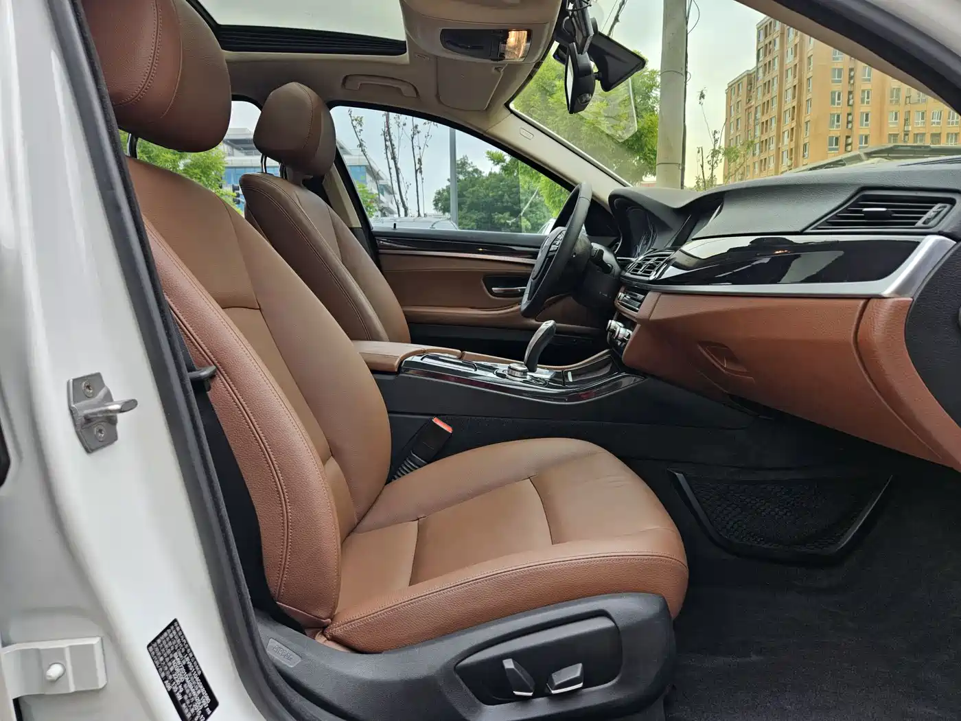 BMW 5 Series 2014 520Li Elegance фото 12
