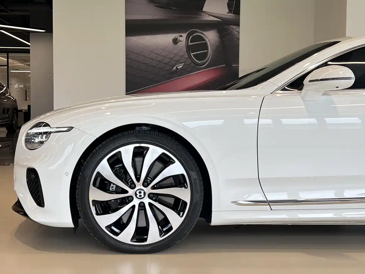 Bentley Continental Plug-in Hybrid 2026 2026 GT Base Model