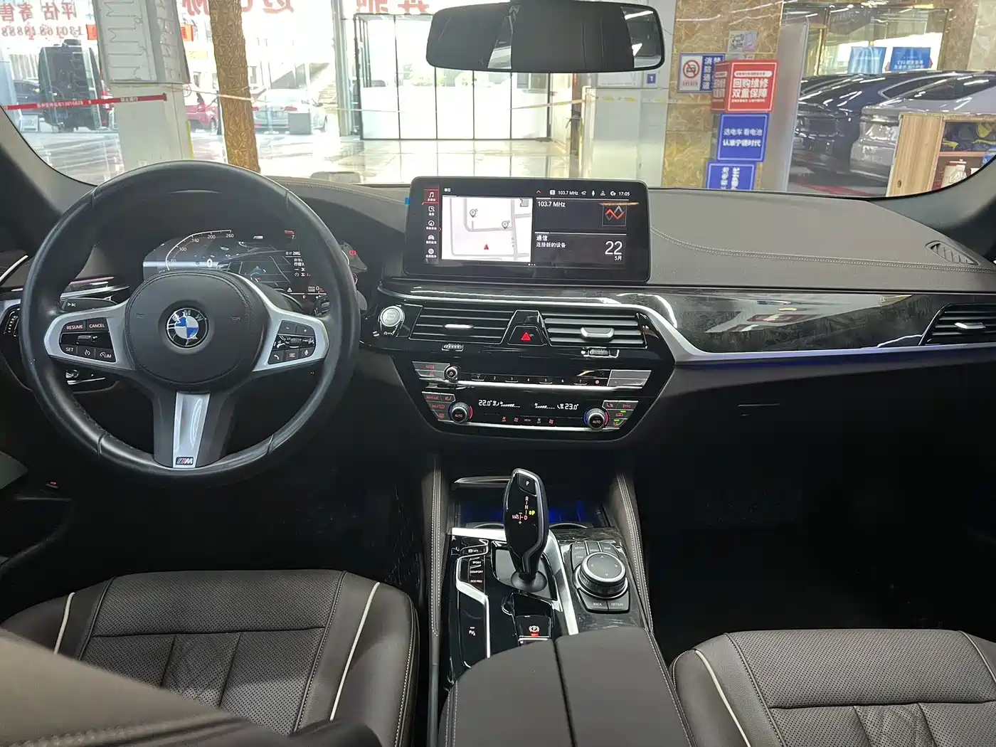 BMW 5 Series 2022 525Li M Sport Package фото 4